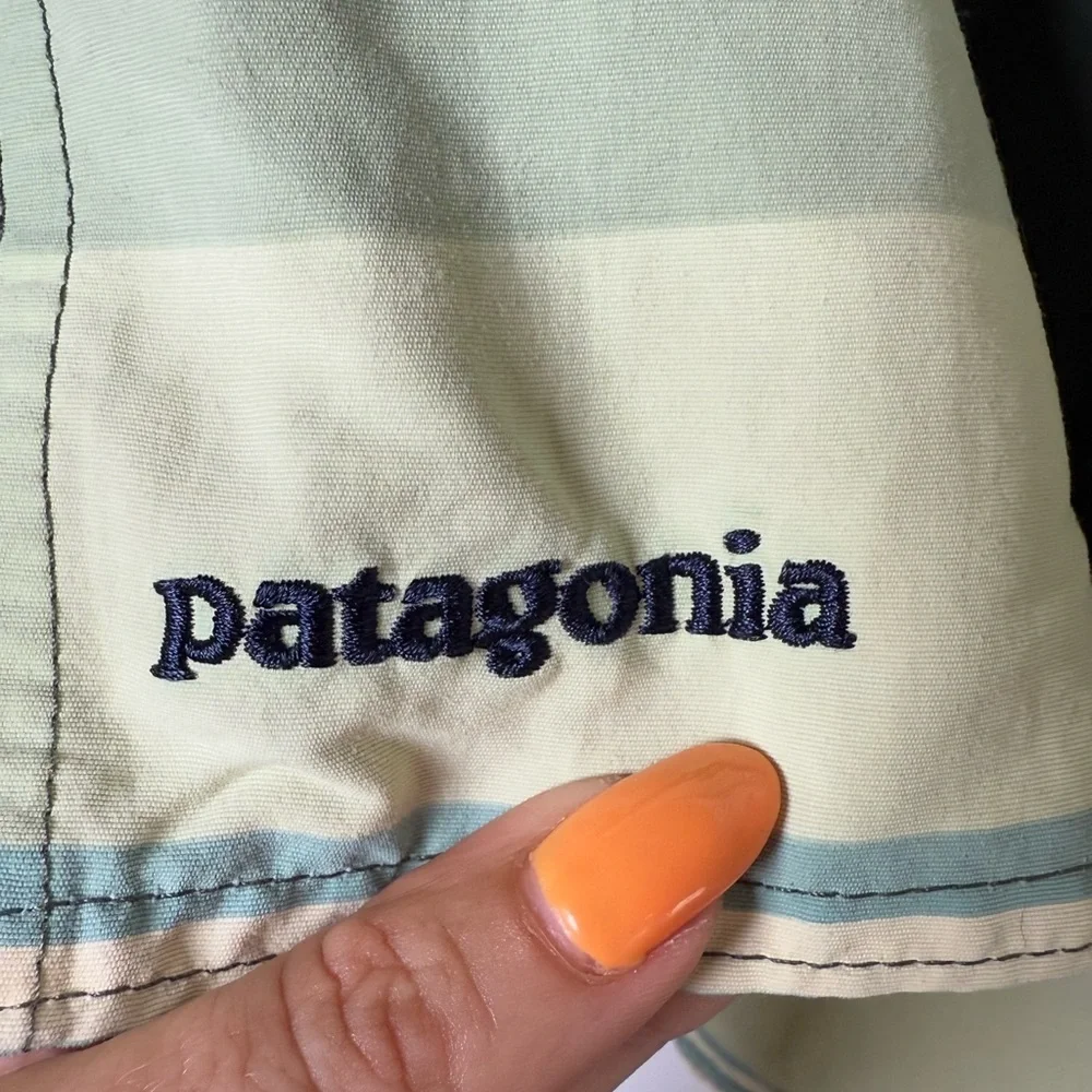 Patagonia‎ Boys Board Shorts Green Stripe Surf Skate Beachcore Y2K- Size 10